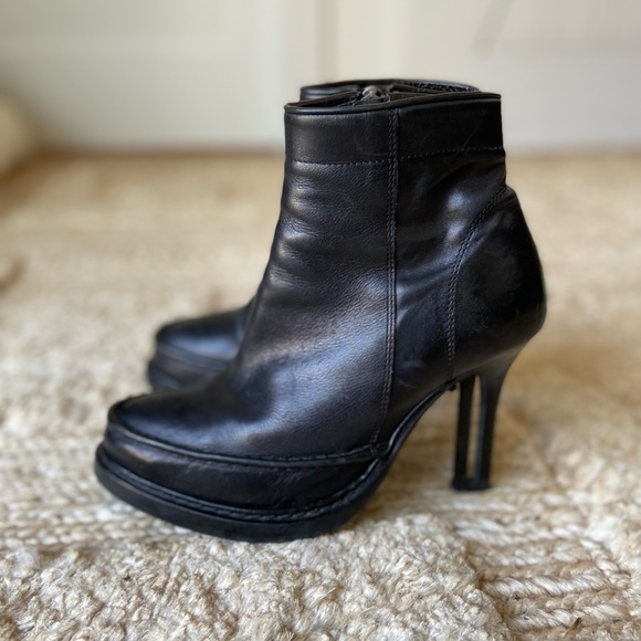 Ann Demeulemeester black leather ankle boots - 7 - Picture 3 of 11